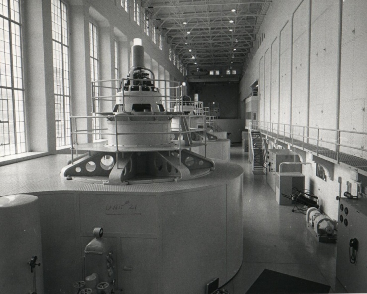 WOODWARD TYPE A ACTUATOR GOVERNOR AND PMG DEVICE ON TOP OF THE TURBINE_.jpg